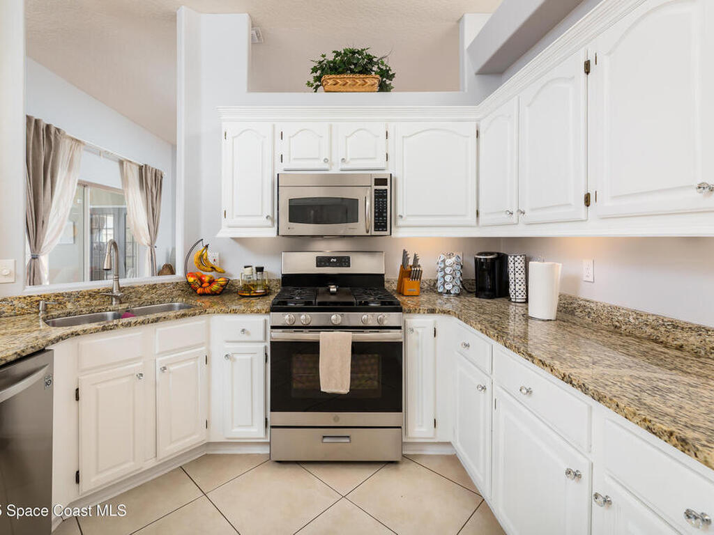 3664 Long Leaf Drive, Melbourne, FL 32940