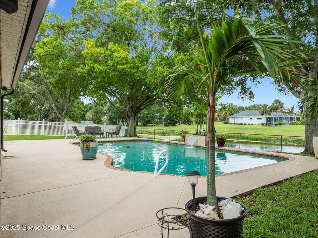2449 Willowbrook Road, Merritt Island, FL 32952