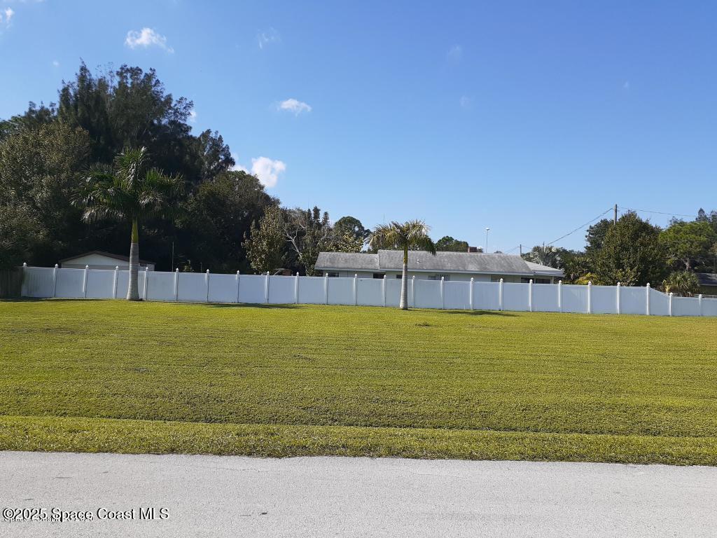 2596 1st Avenue, Palm Bay, FL 32905
