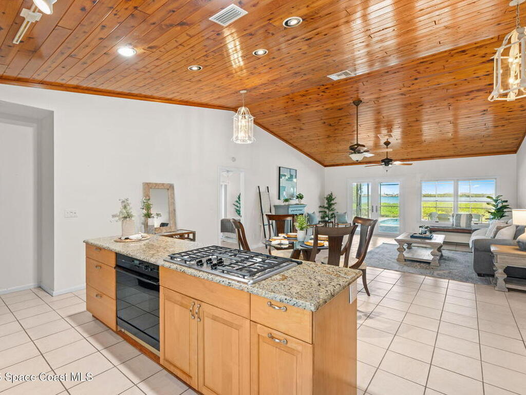 9620 S Tropical Trail, Merritt Island, FL 32952