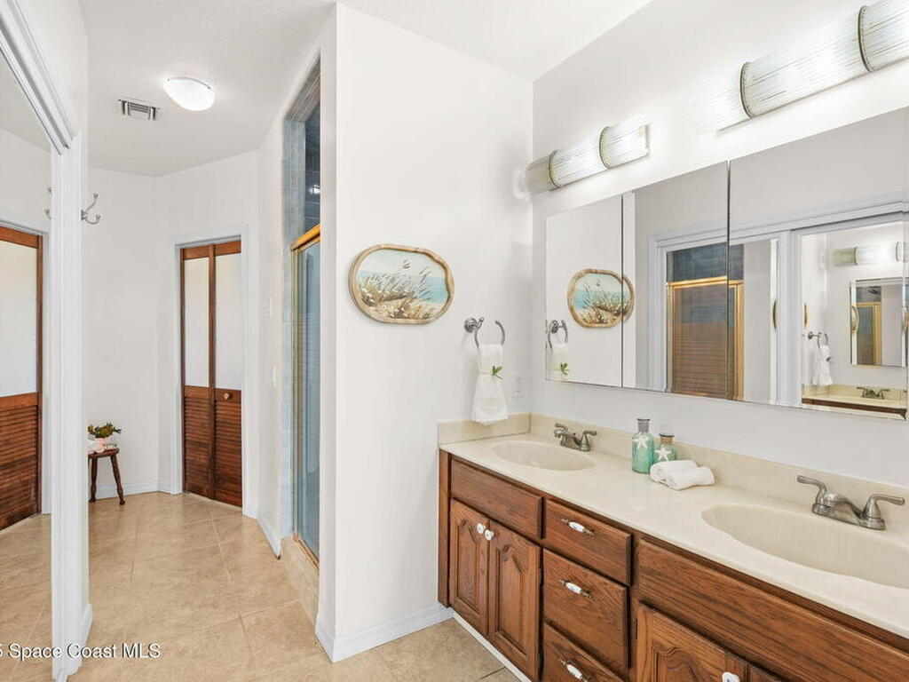 9620 S Tropical Trail, Merritt Island, FL 32952