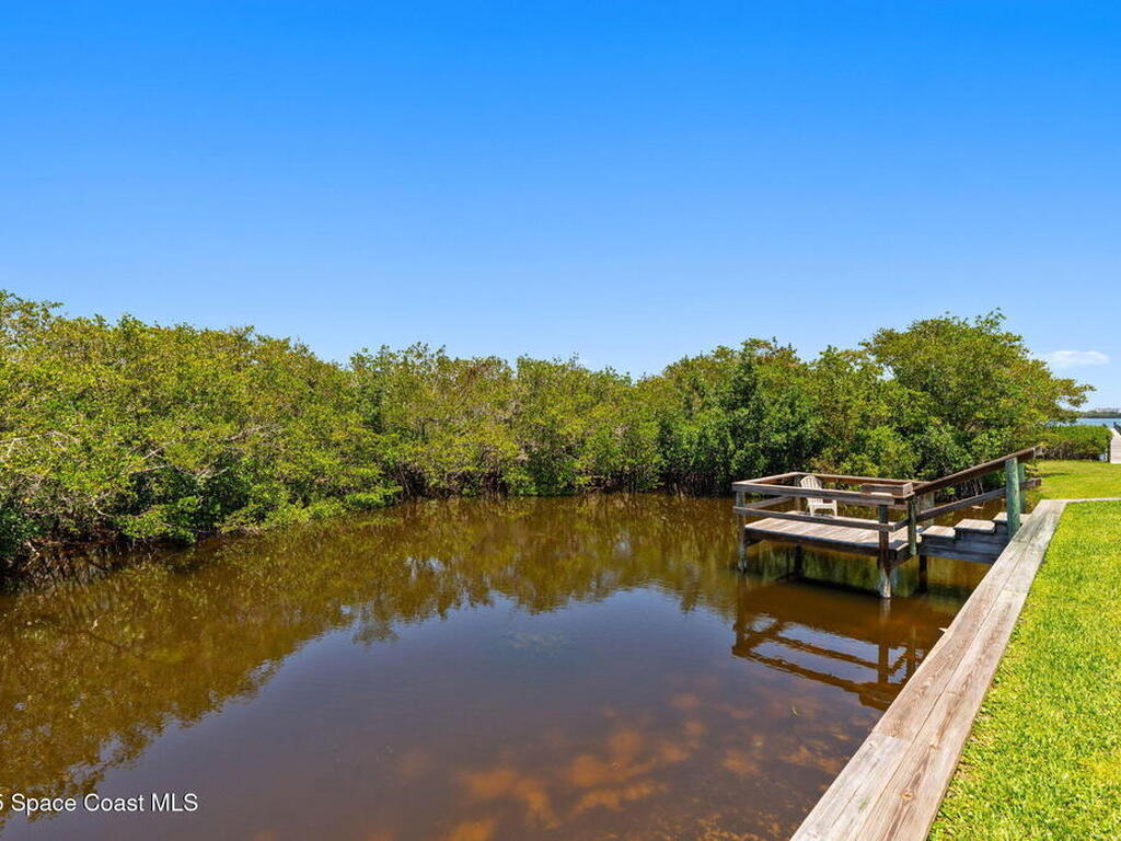 9620 S Tropical Trail, Merritt Island, FL 32952