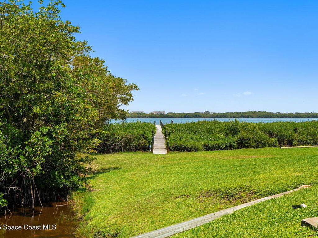 9620 S Tropical Trail, Merritt Island, FL 32952