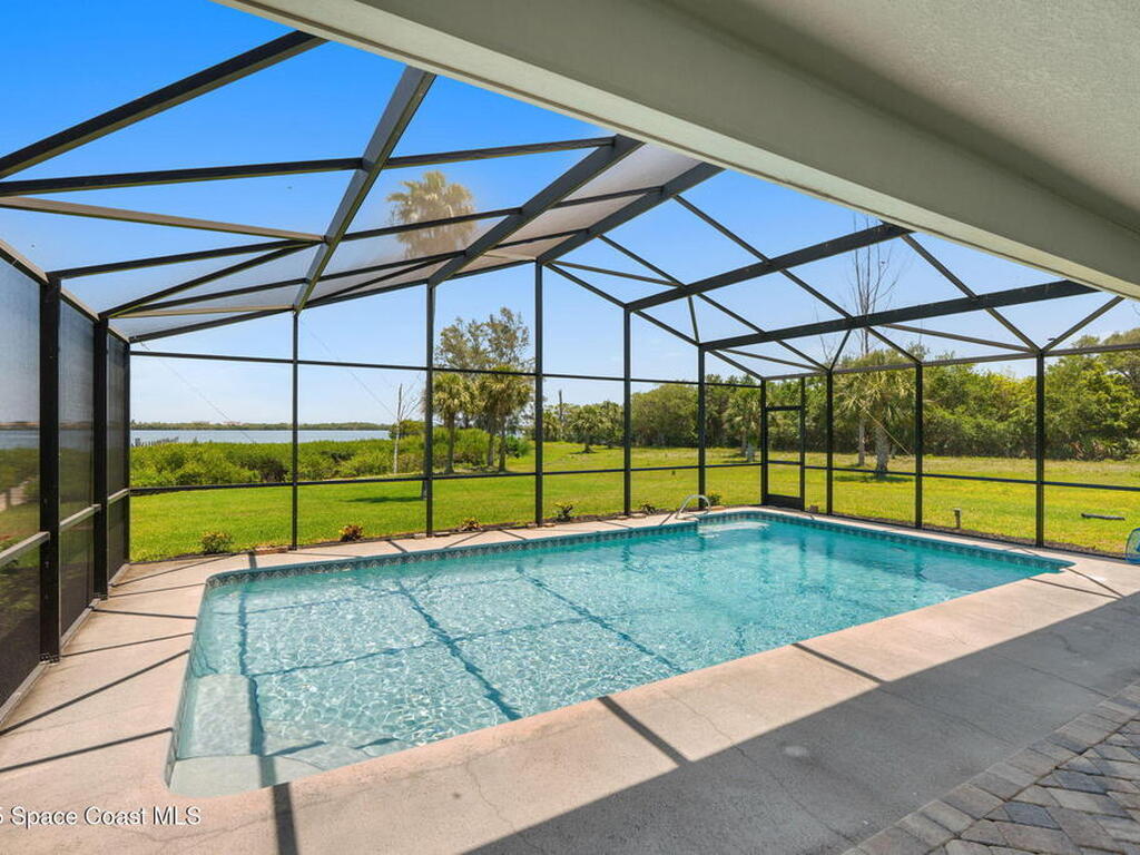 9620 S Tropical Trail, Merritt Island, FL 32952