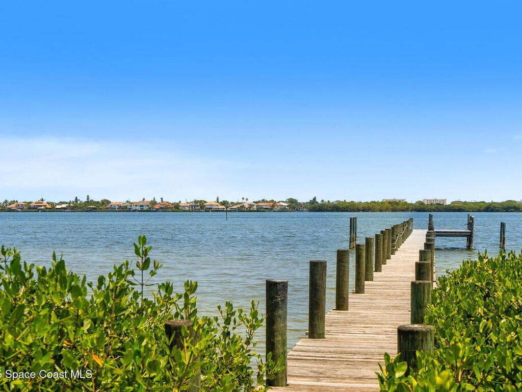 9620 S Tropical Trail, Merritt Island, FL 32952
