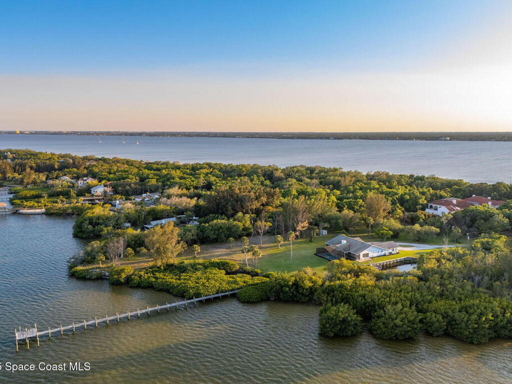 9620 S Tropical Trail, Merritt Island, FL 32952