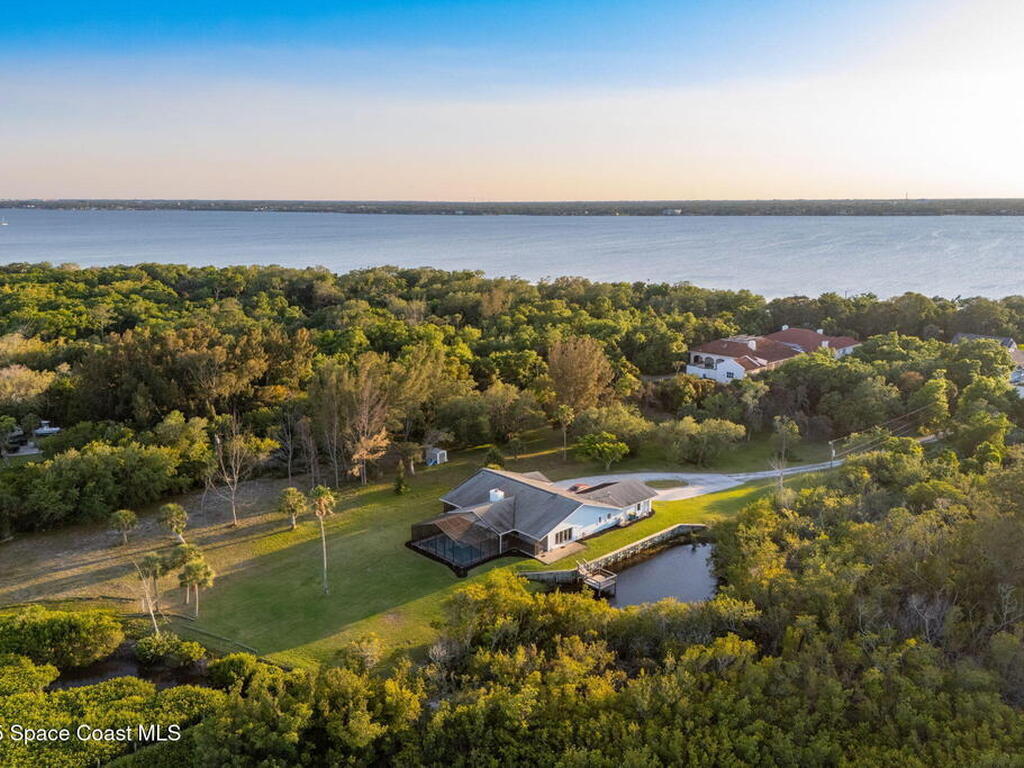 9620 S Tropical Trail, Merritt Island, FL 32952