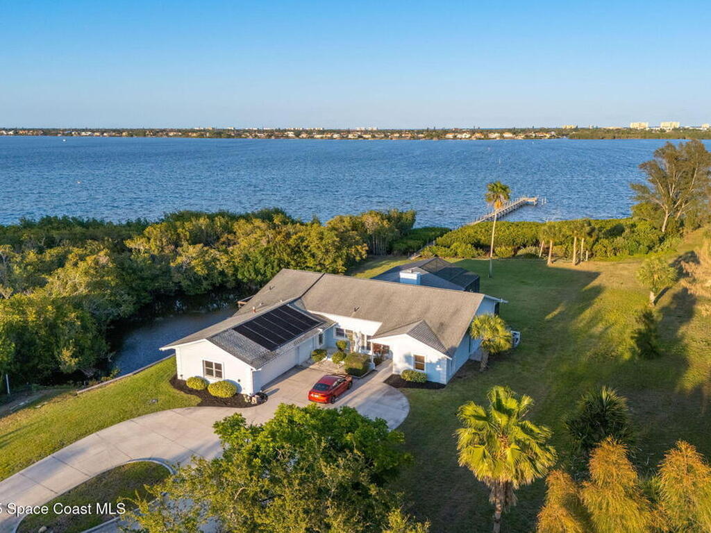 9620 S Tropical Trail, Merritt Island, FL 32952