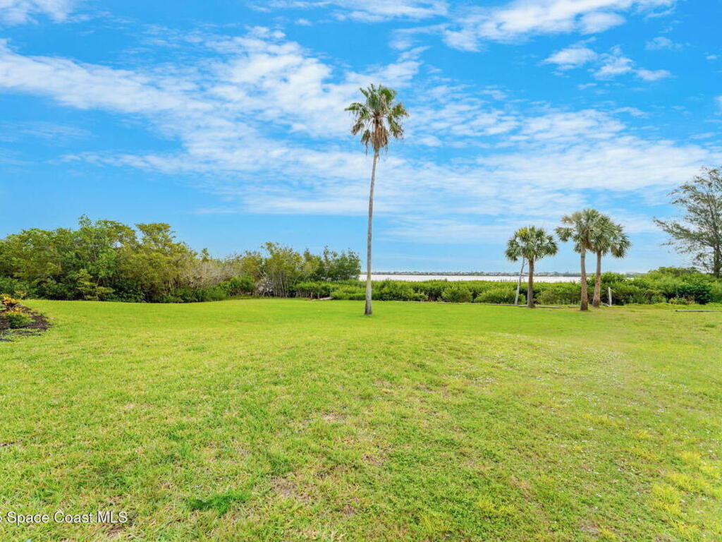 9620 S Tropical Trail, Merritt Island, FL 32952