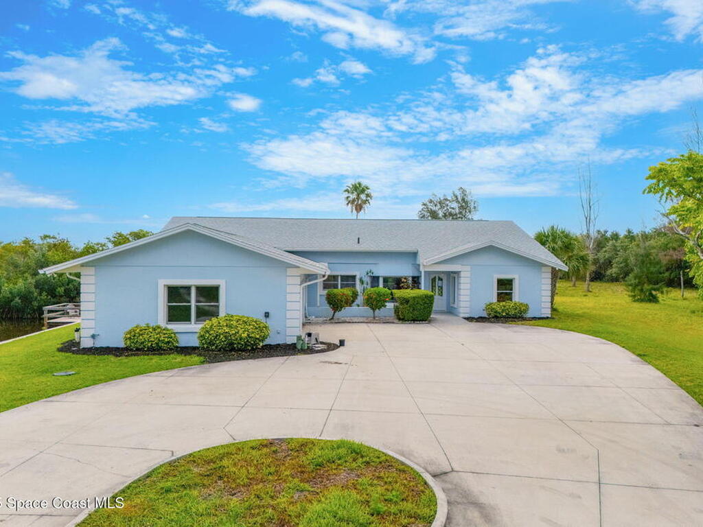 9620 S Tropical Trail, Merritt Island, FL 32952