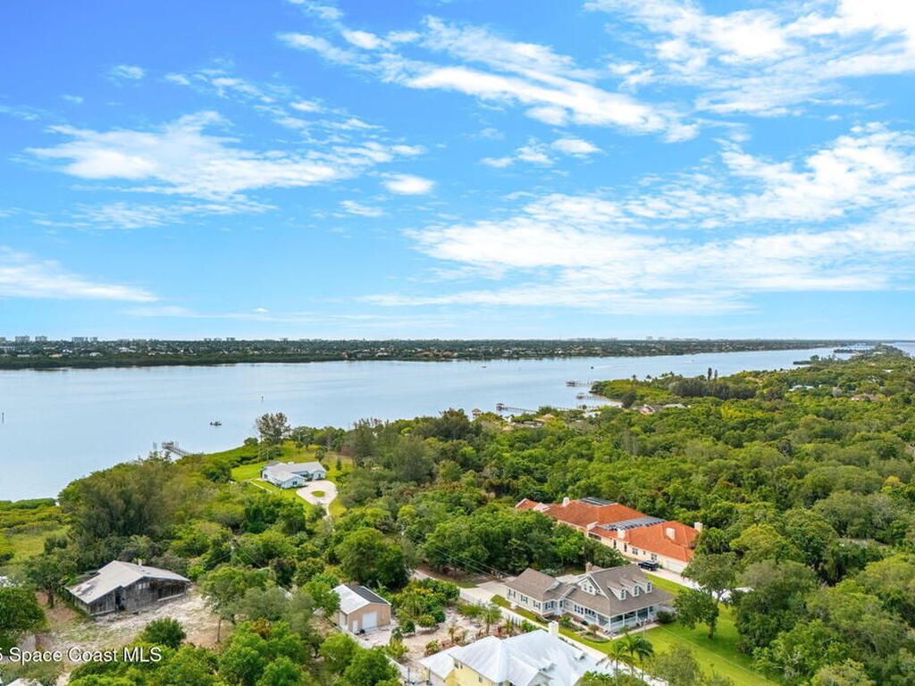 9620 S Tropical Trail, Merritt Island, FL 32952