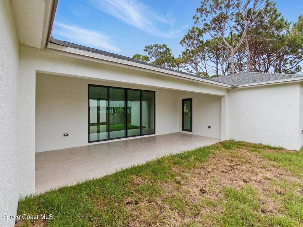 6002 Myrtle Drive, Ft. Pierce, FL 34982