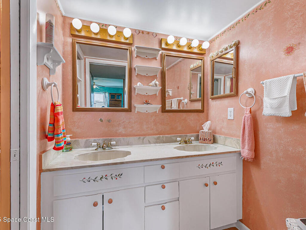 3165 N Atlantic Avenue, Cocoa Beach, FL 32931