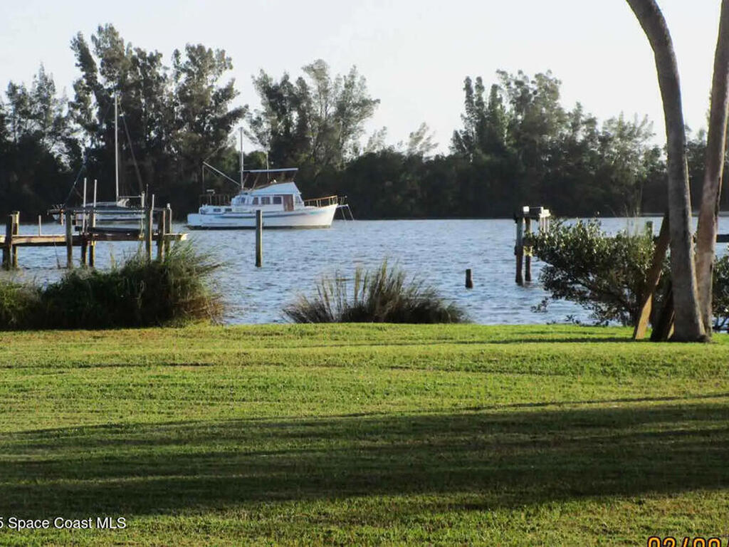 11450 S Indian River Drive, Sebastian, FL 32958