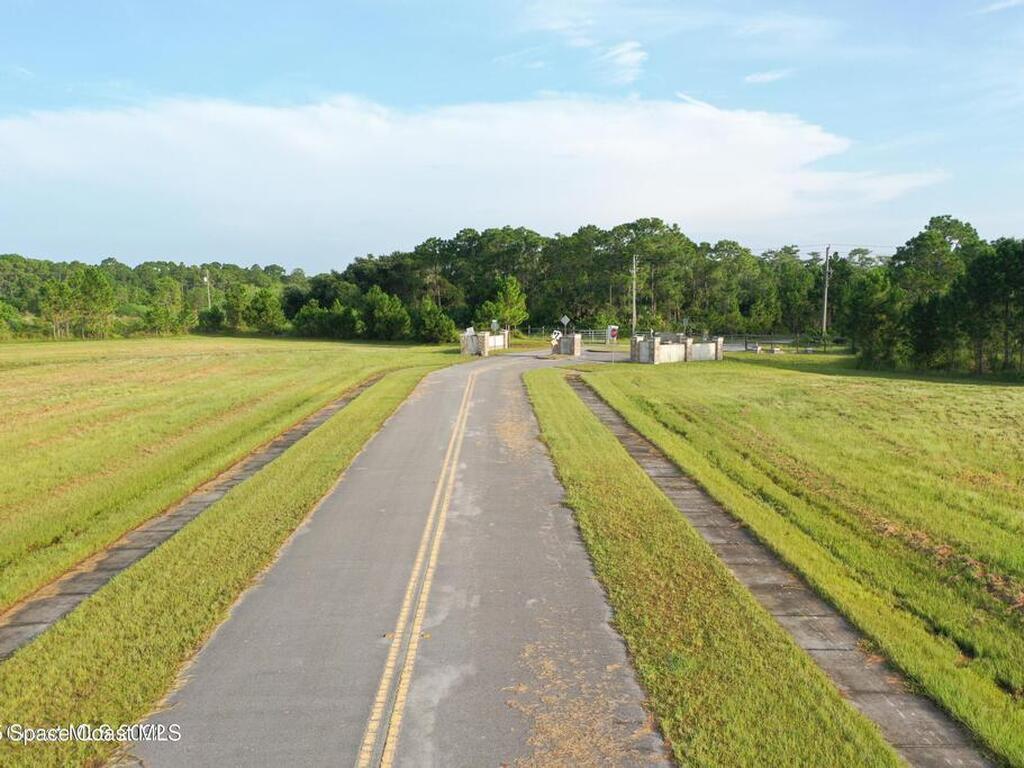 3920 Edisto Drive, Grant, FL 32949
