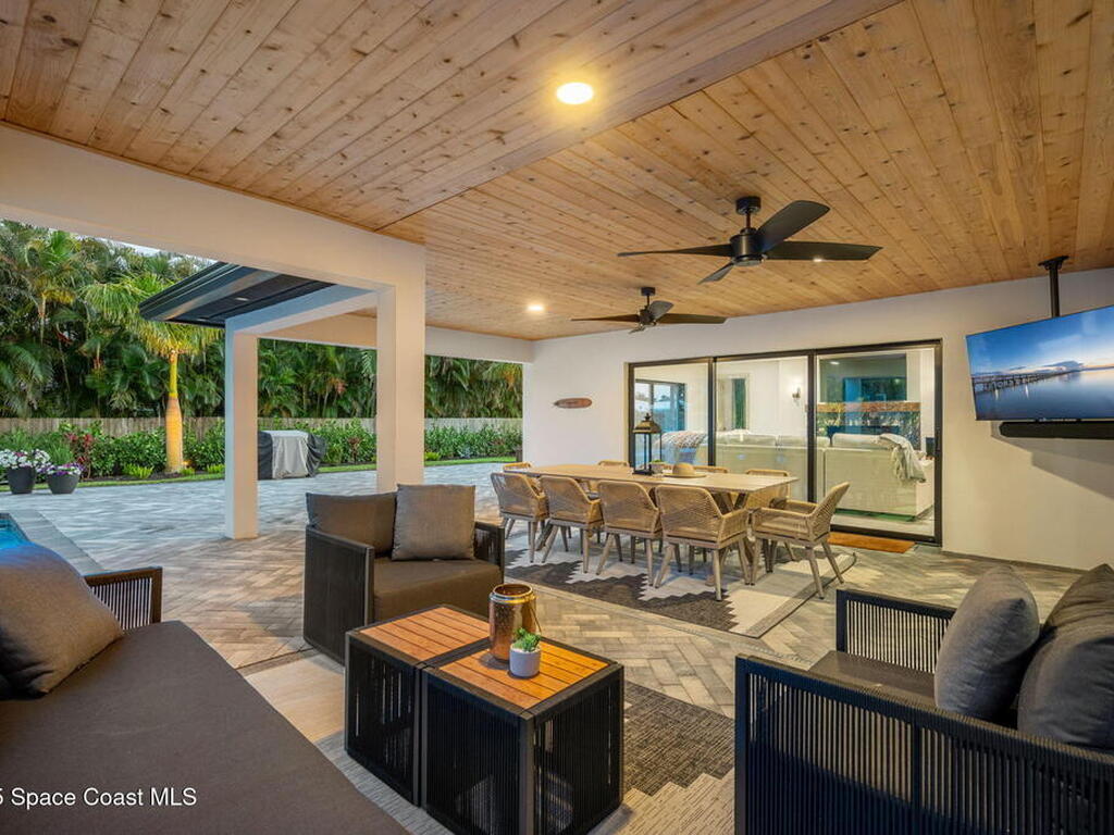 303 Deland Avenue, Indialantic, FL 32903