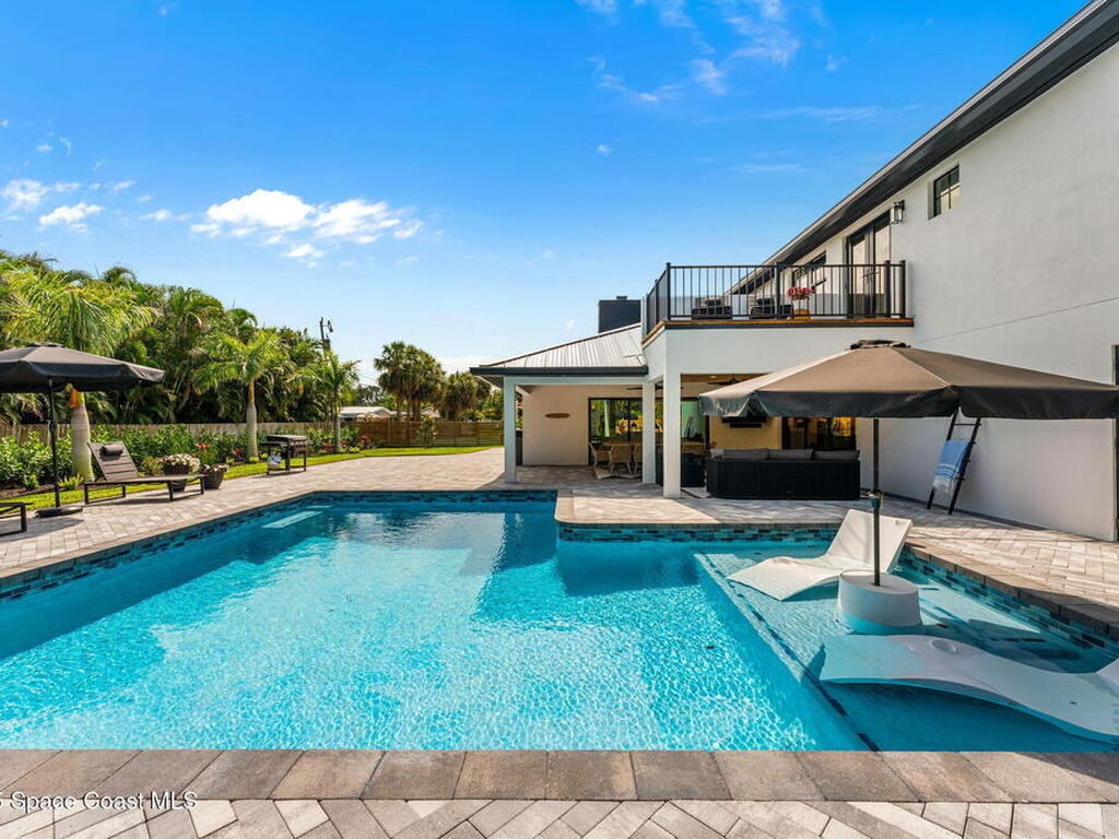 303 Deland Avenue, Indialantic, FL 32903