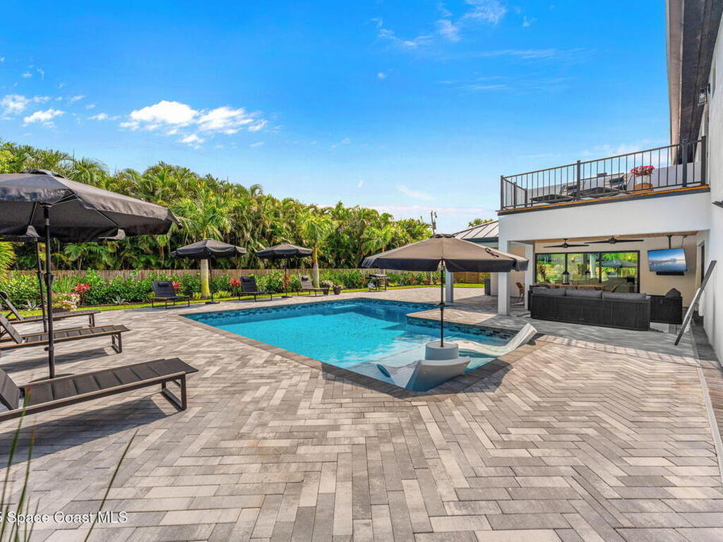 303 Deland Avenue, Indialantic, FL 32903