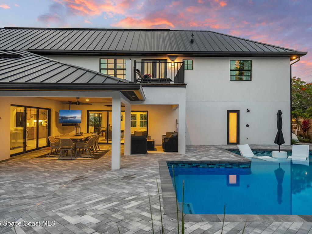 303 Deland Avenue, Indialantic, FL 32903