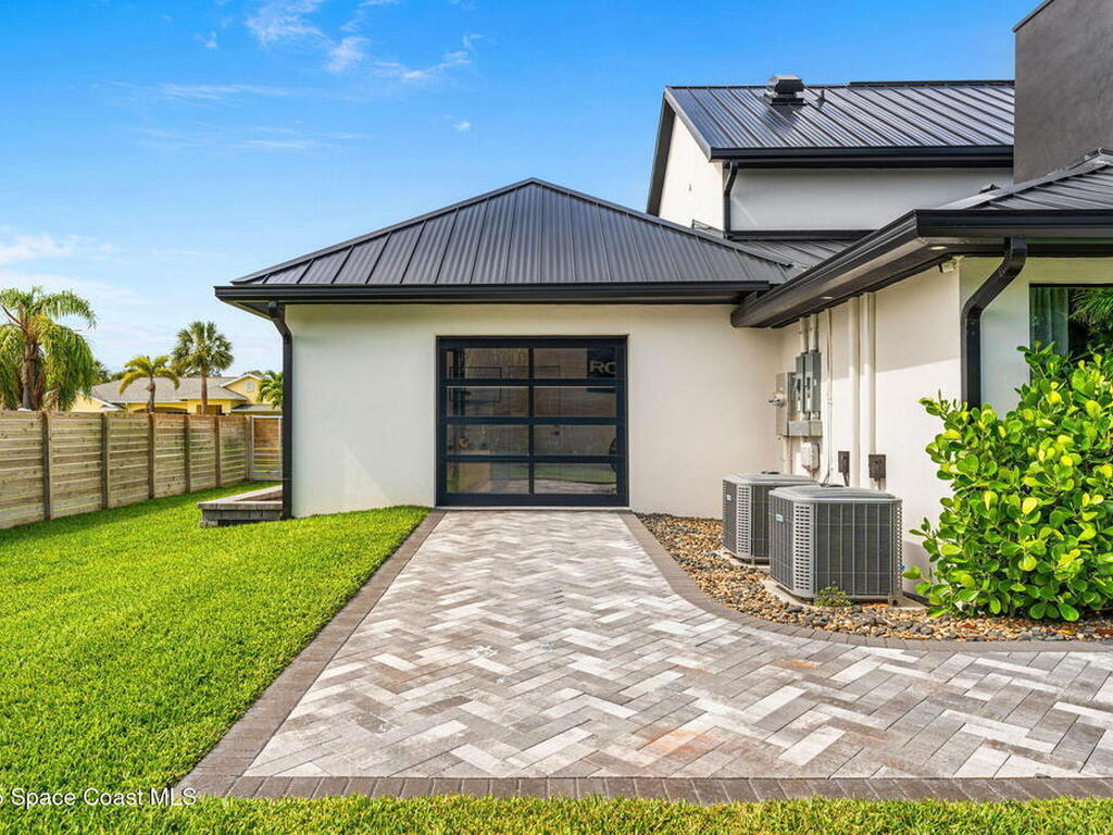 303 Deland Avenue, Indialantic, FL 32903