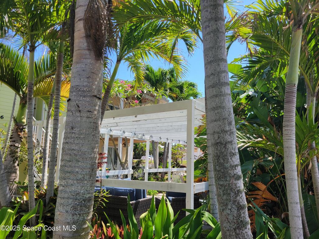 686 S Atlantic Avenue, Cocoa Beach, FL 32931