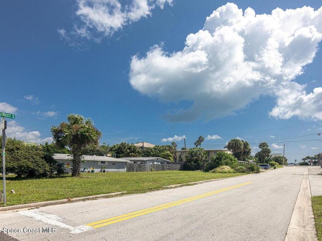 686 S Atlantic Avenue, Cocoa Beach, FL 32931