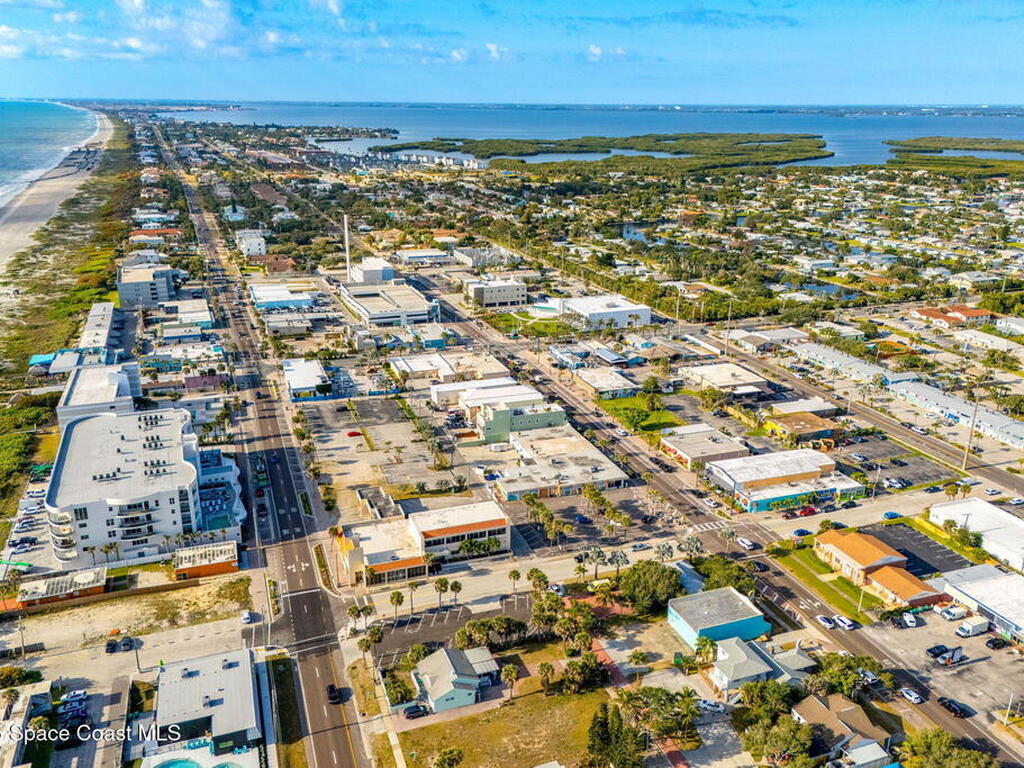 686 S Atlantic Avenue, Cocoa Beach, FL 32931