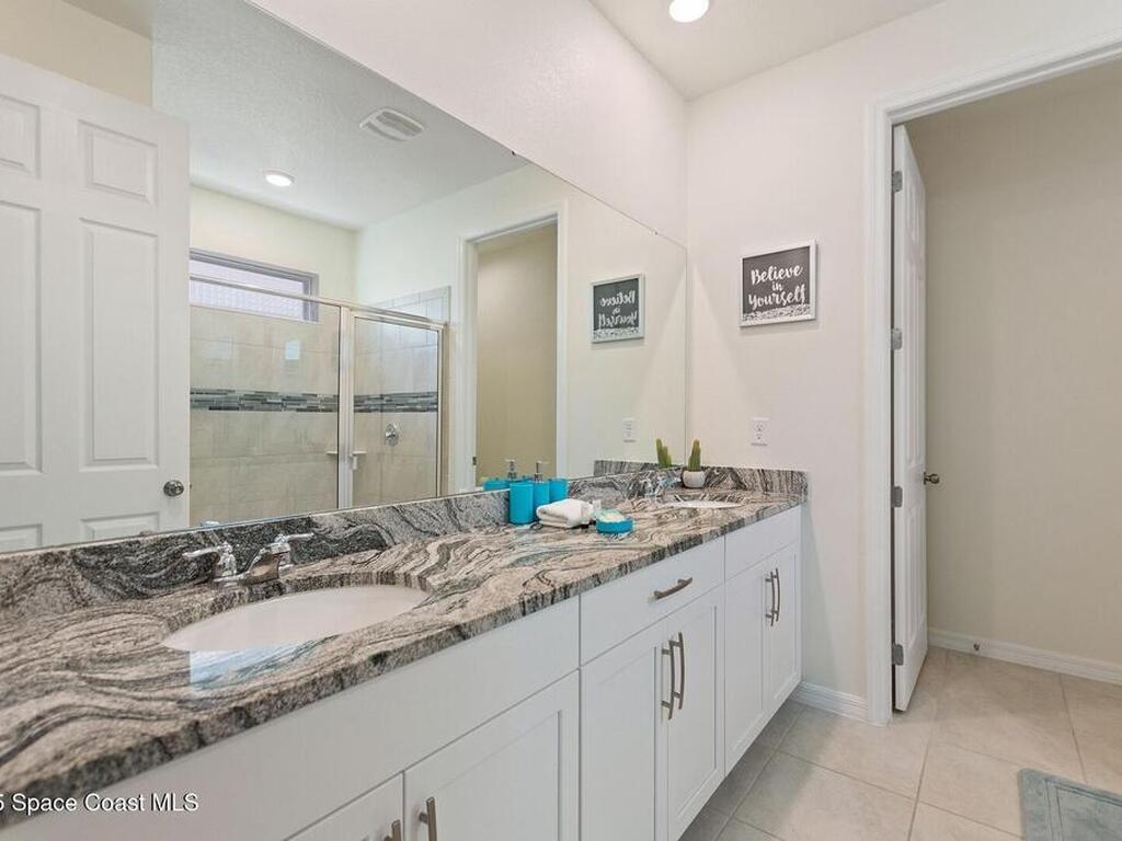 8939 Coconut Breeze Drive, Kissimmee, FL 34747