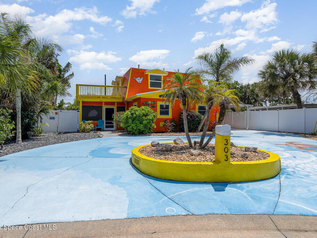 303 Winslow Circle, Cocoa Beach, FL 32931