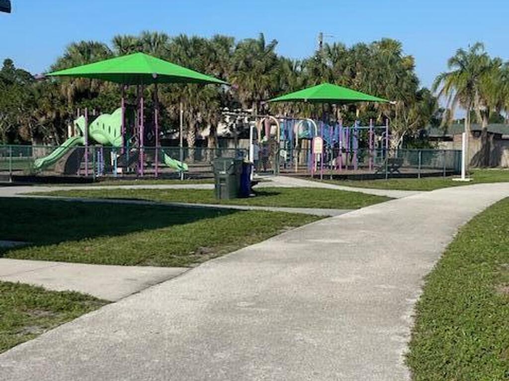 972 Brewster Lane, Rockledge, FL 32955