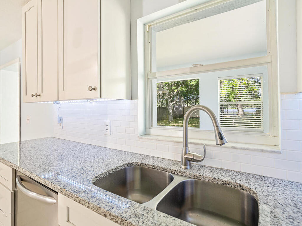 517 Fulton Street Street, Daytona Beach, FL 32114