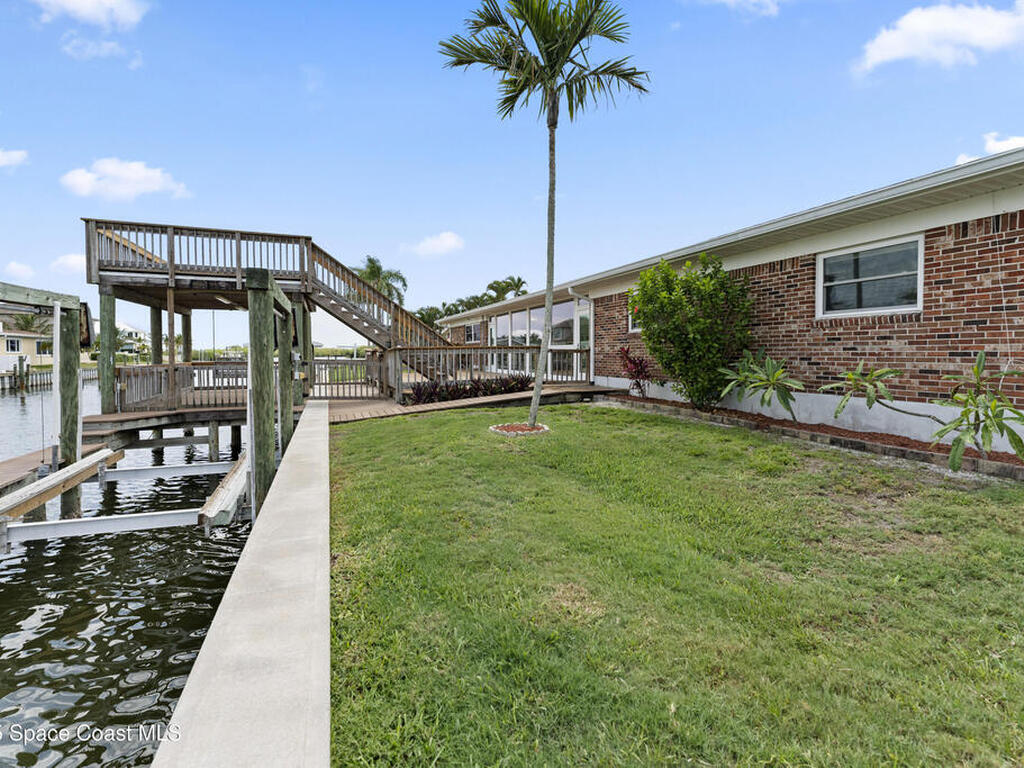 1700 Neptune Drive, Merritt Island, FL 32952