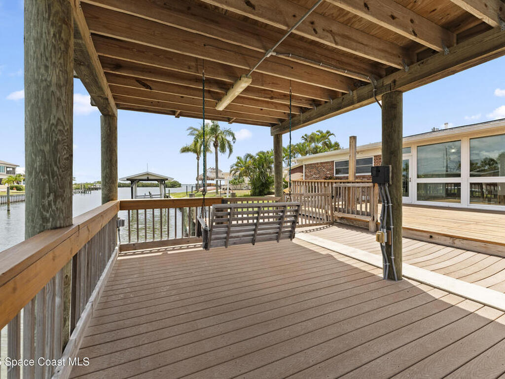 1700 Neptune Drive, Merritt Island, FL 32952