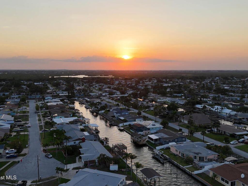 1700 Neptune Drive, Merritt Island, FL 32952