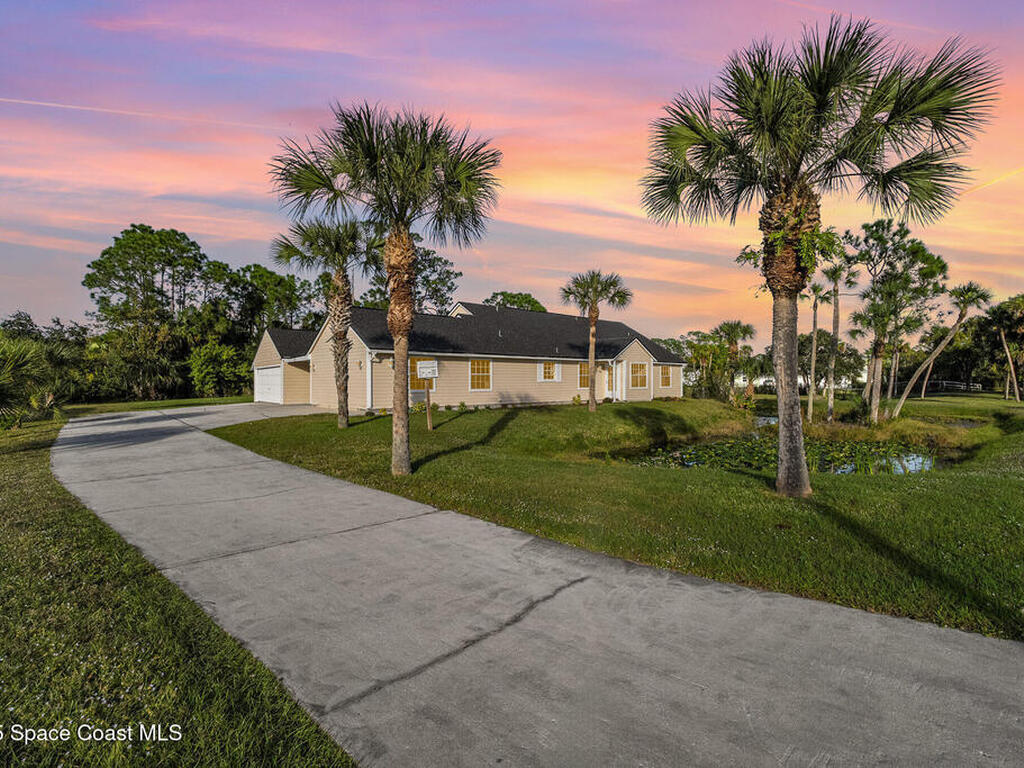 1854 Timbers West Boulevard, Rockledge, FL 32955
