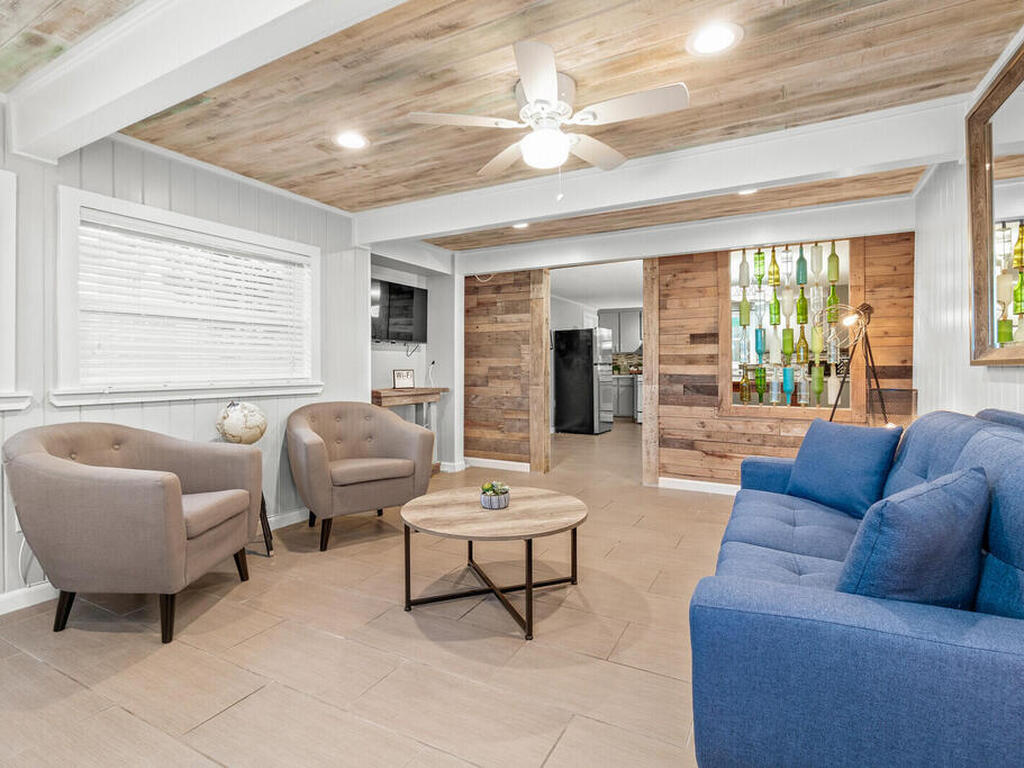 603 E New Haven Avenue, Melbourne, FL 32901