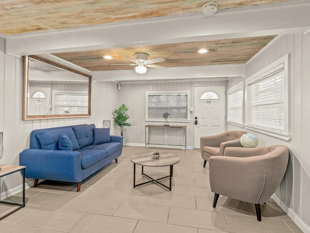 603 E New Haven Avenue, Melbourne, FL 32901