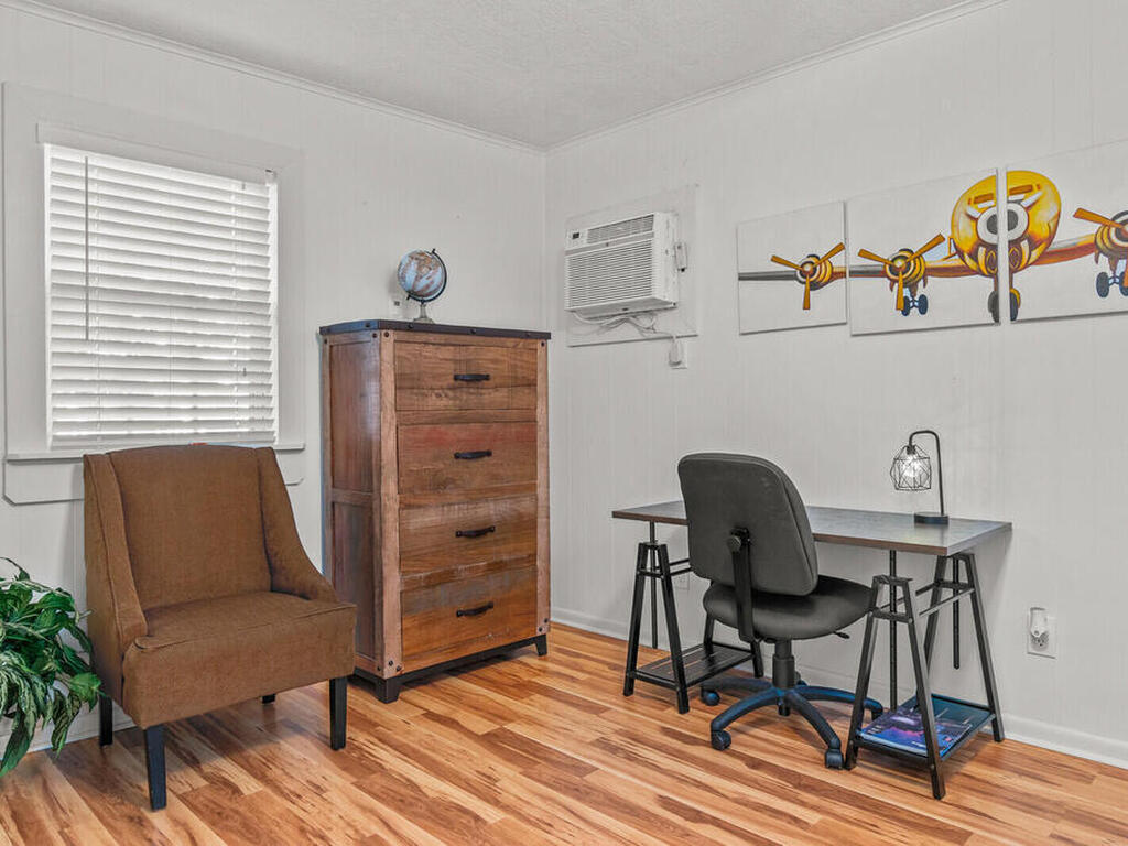 603 E New Haven Avenue, Melbourne, FL 32901