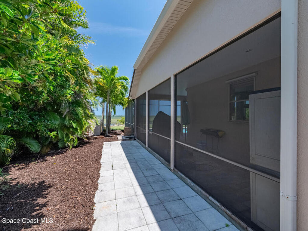 4070 S Tropical Trail, Merritt Island, FL 32952