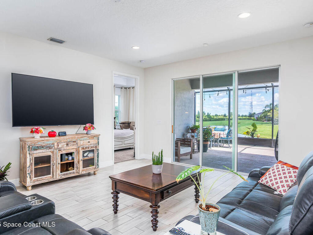7921 Mocan Court, Melbourne, FL 32940