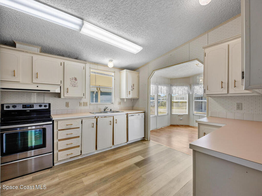 2387 Coconut Palm Drive, Palm Bay, FL 32905