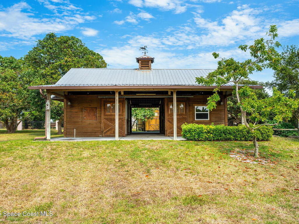 7021 S Tropical Trail, Merritt Island, FL 32952