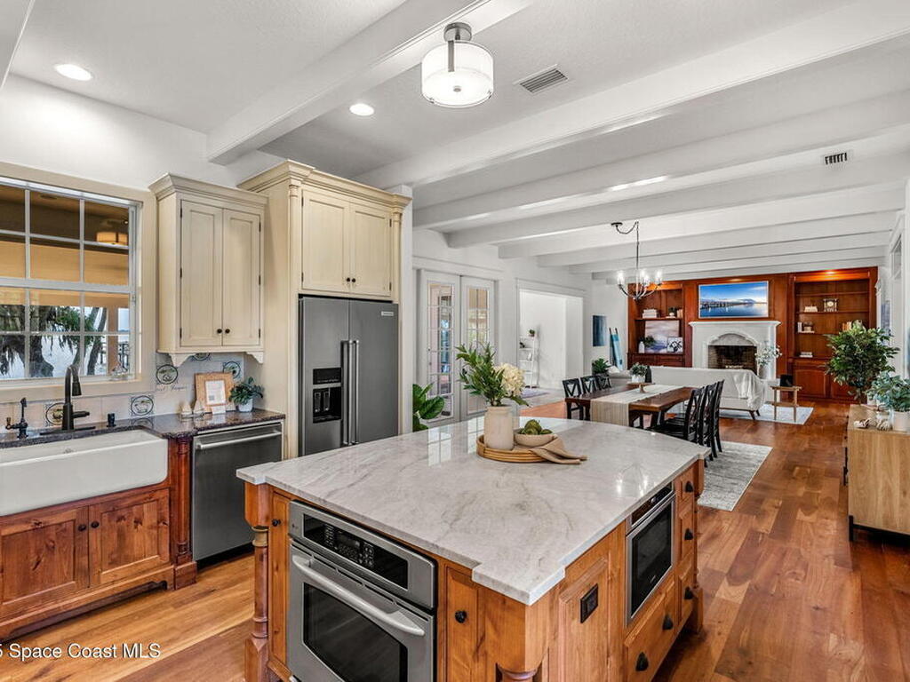 7021 S Tropical Trail, Merritt Island, FL 32952