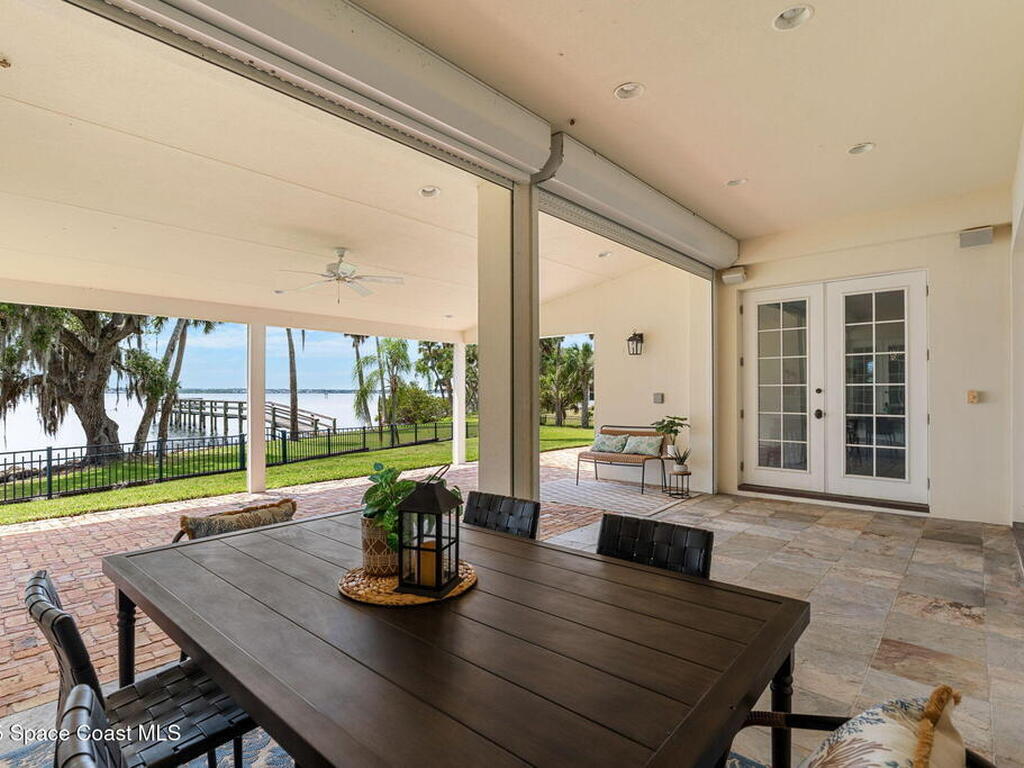 7021 S Tropical Trail, Merritt Island, FL 32952
