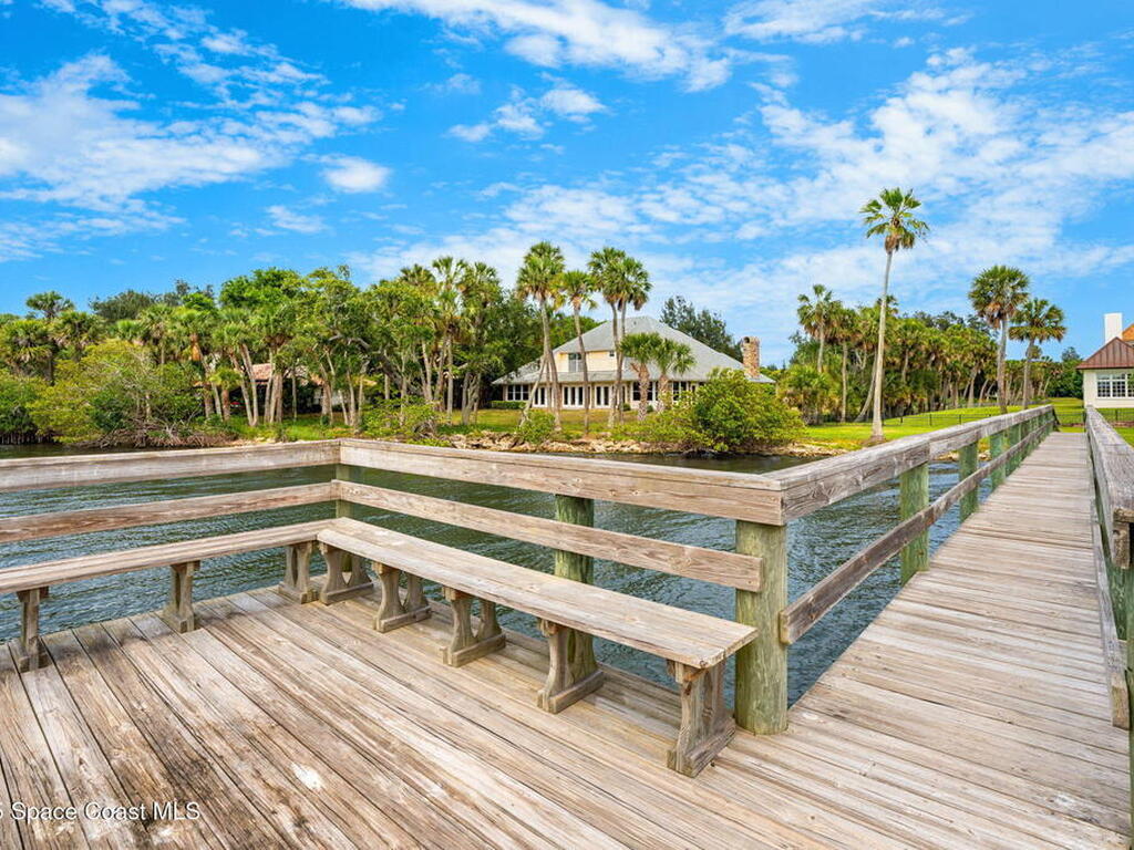 7021 S Tropical Trail, Merritt Island, FL 32952