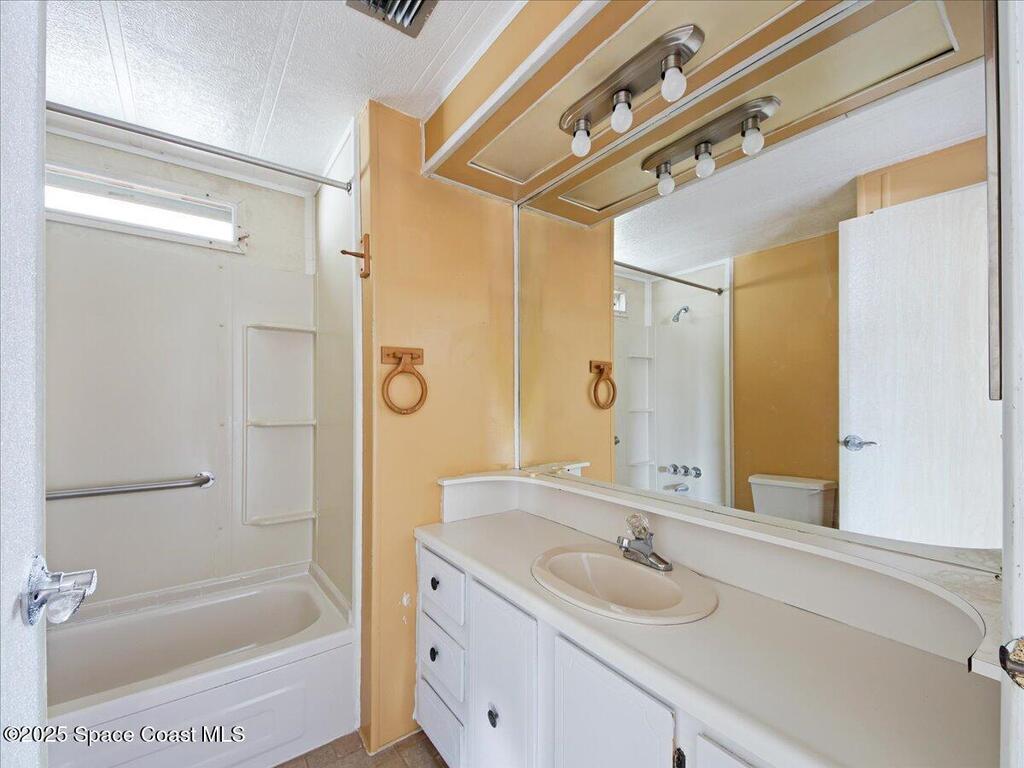 1675 Oceana Drive, Merritt Island, FL 32952