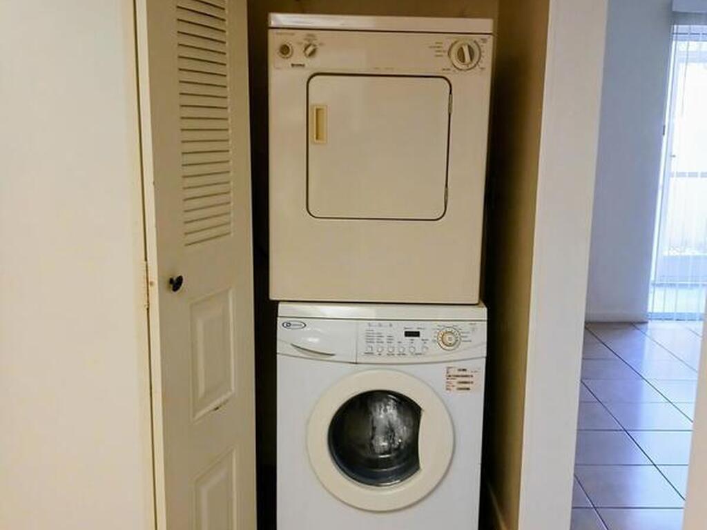 1600 Sunny Brook Lane, Palm Bay, FL 32905