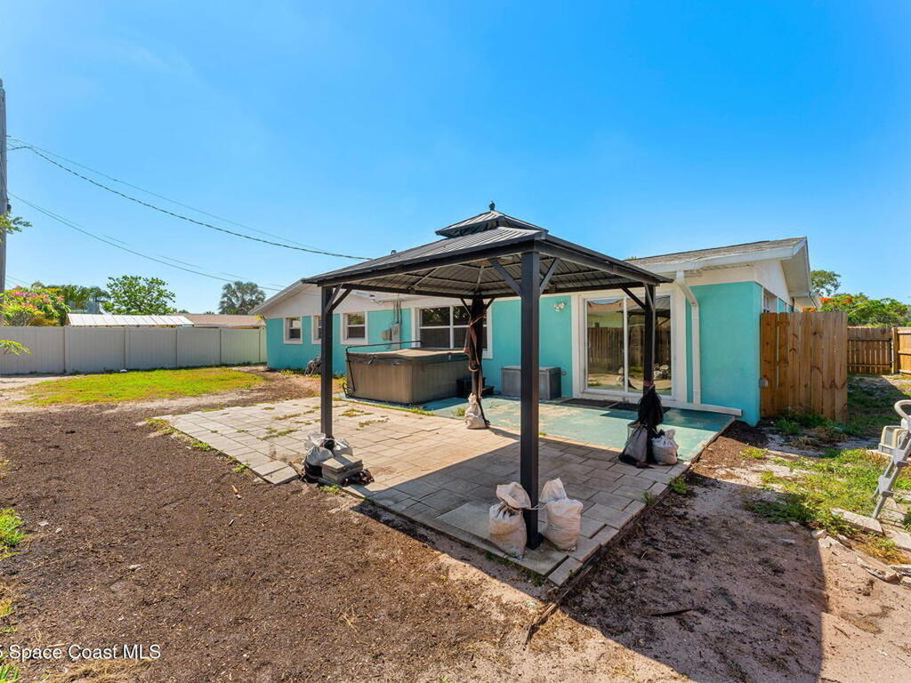 1310 Holt Drive, Merritt Island, FL 32952