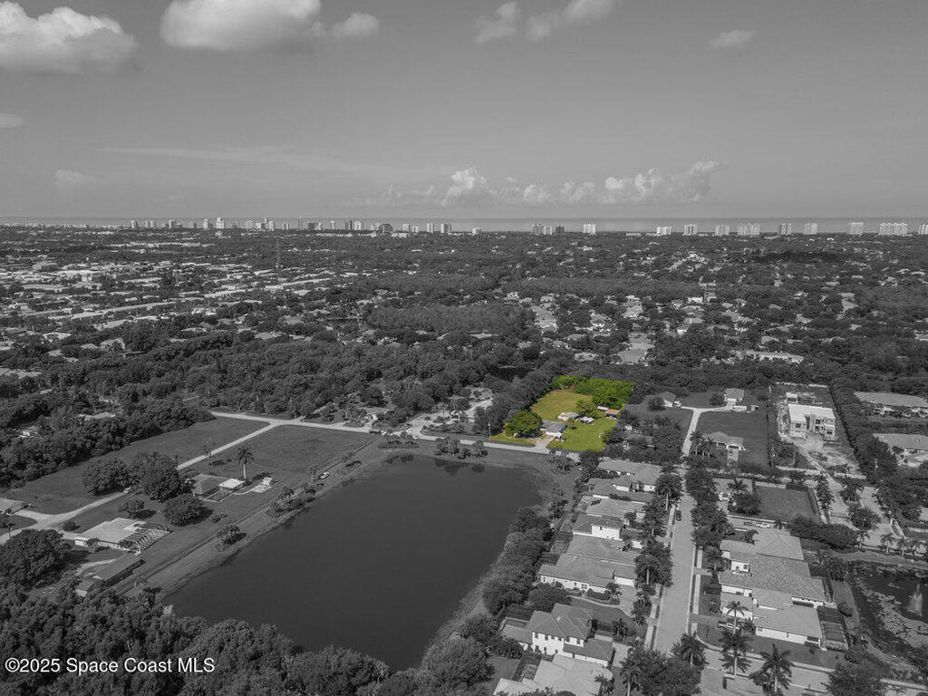 6785 Yarberry Lane, Naples, FL 34108