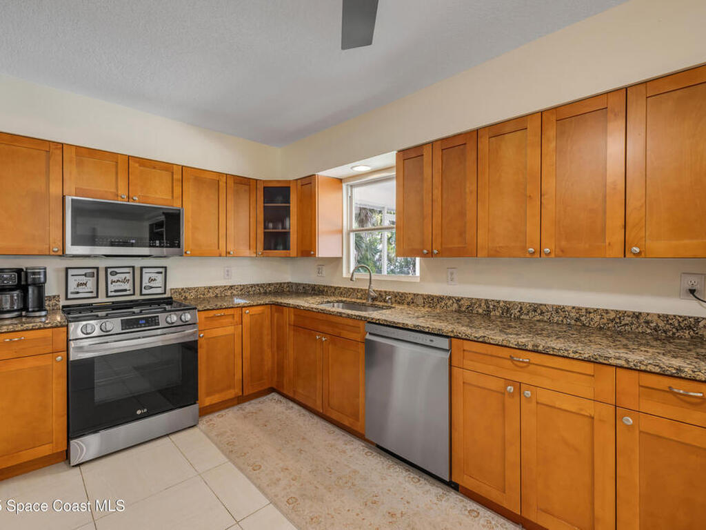 2007 Oak Street, Melbourne Beach, FL 32951